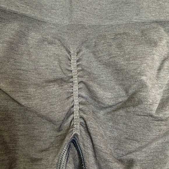 Alphalete OG Amplify Legging - Picture 4 of 5